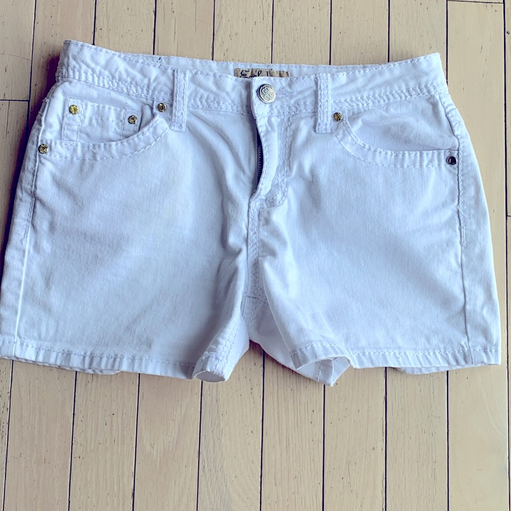 NWOT EARL WHITE DENIM SHORTS